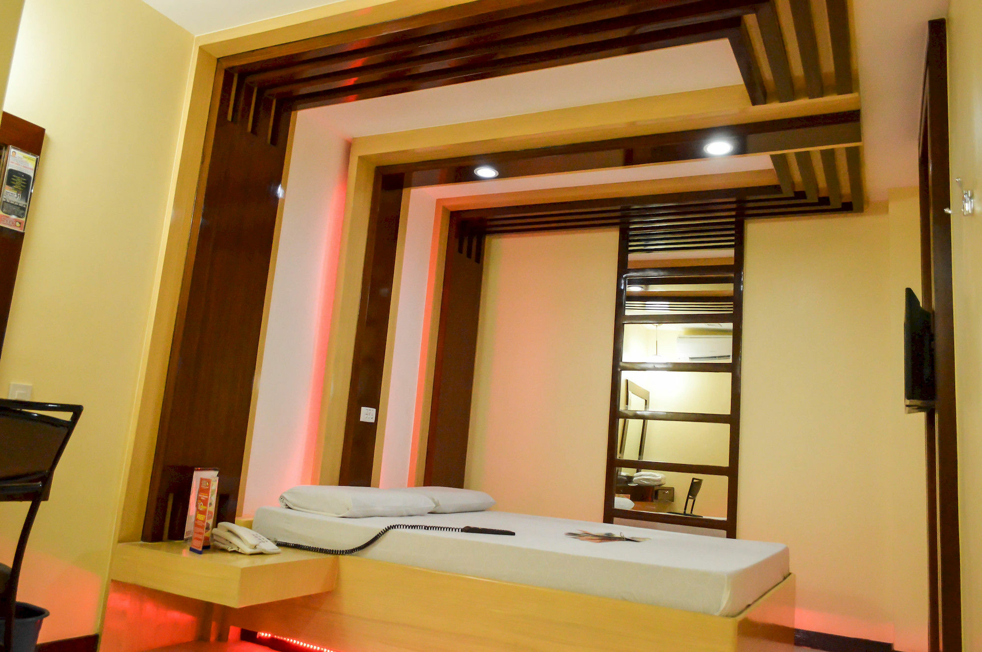 Hotel Sogo Pasay Wood Street Exterior foto